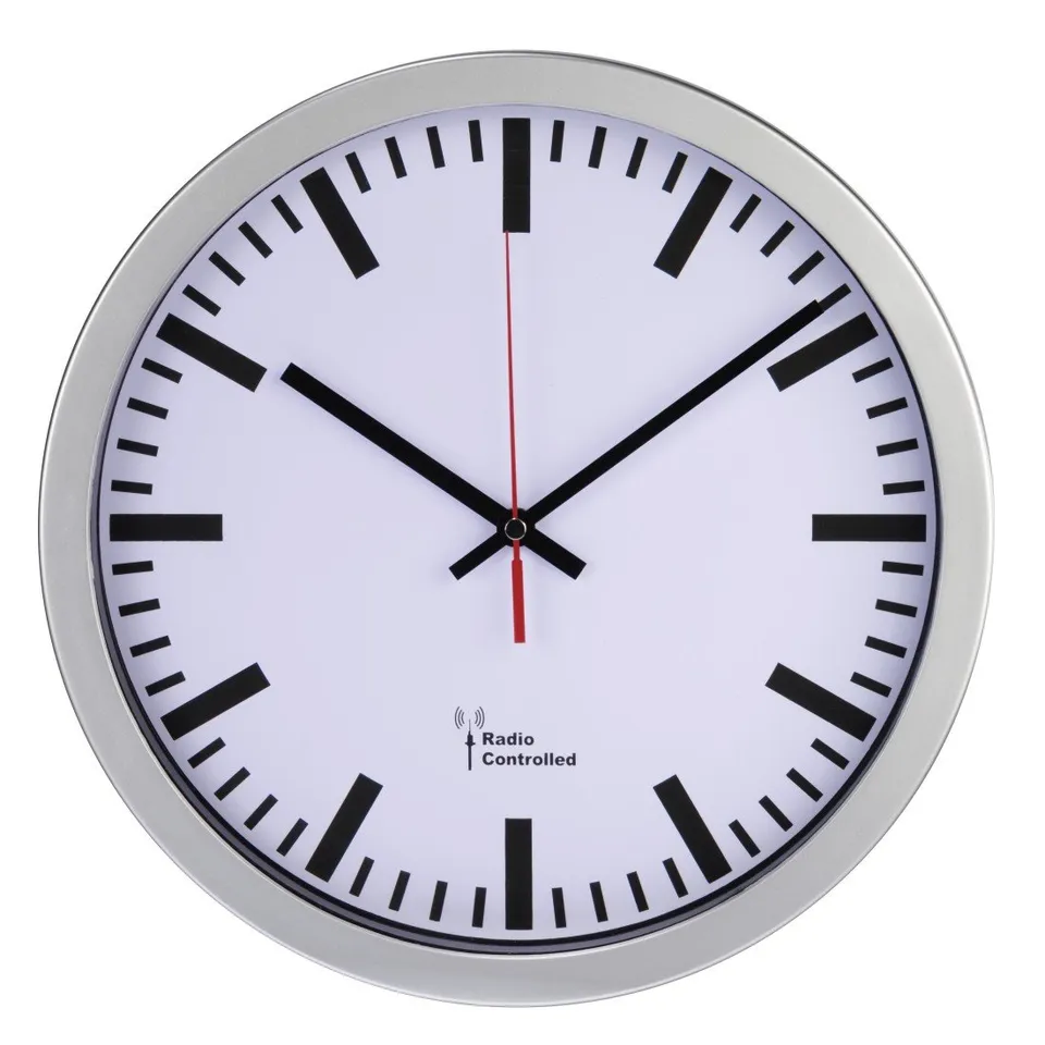 hama-funk-wanduhr-dcf-funkuhr-mit-automatischer-zeiteinstellung-30-cm-jumbo-ziff image 1