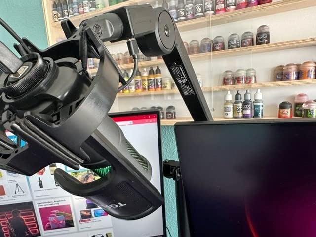 Schreibtisch endlich aufgeräumt