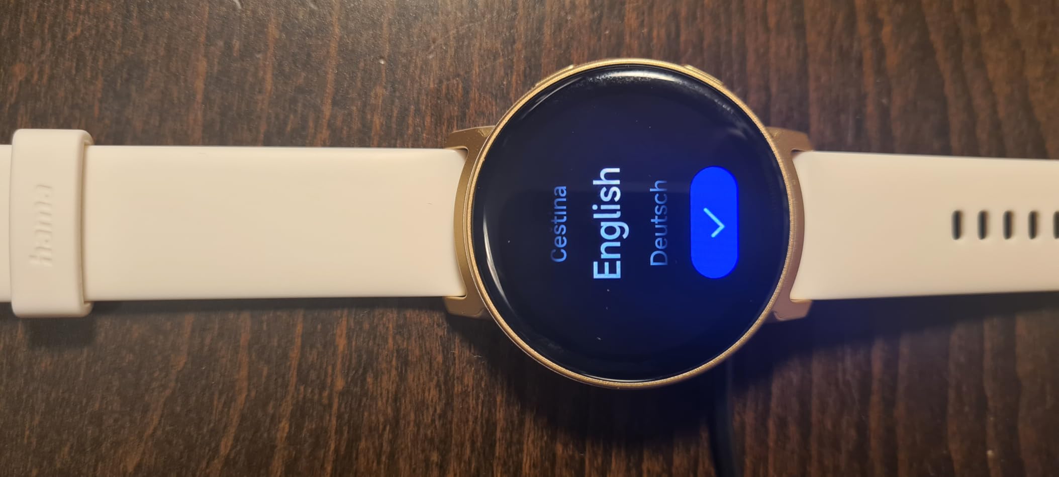 Smartwatch und Fitnessuhr in einem