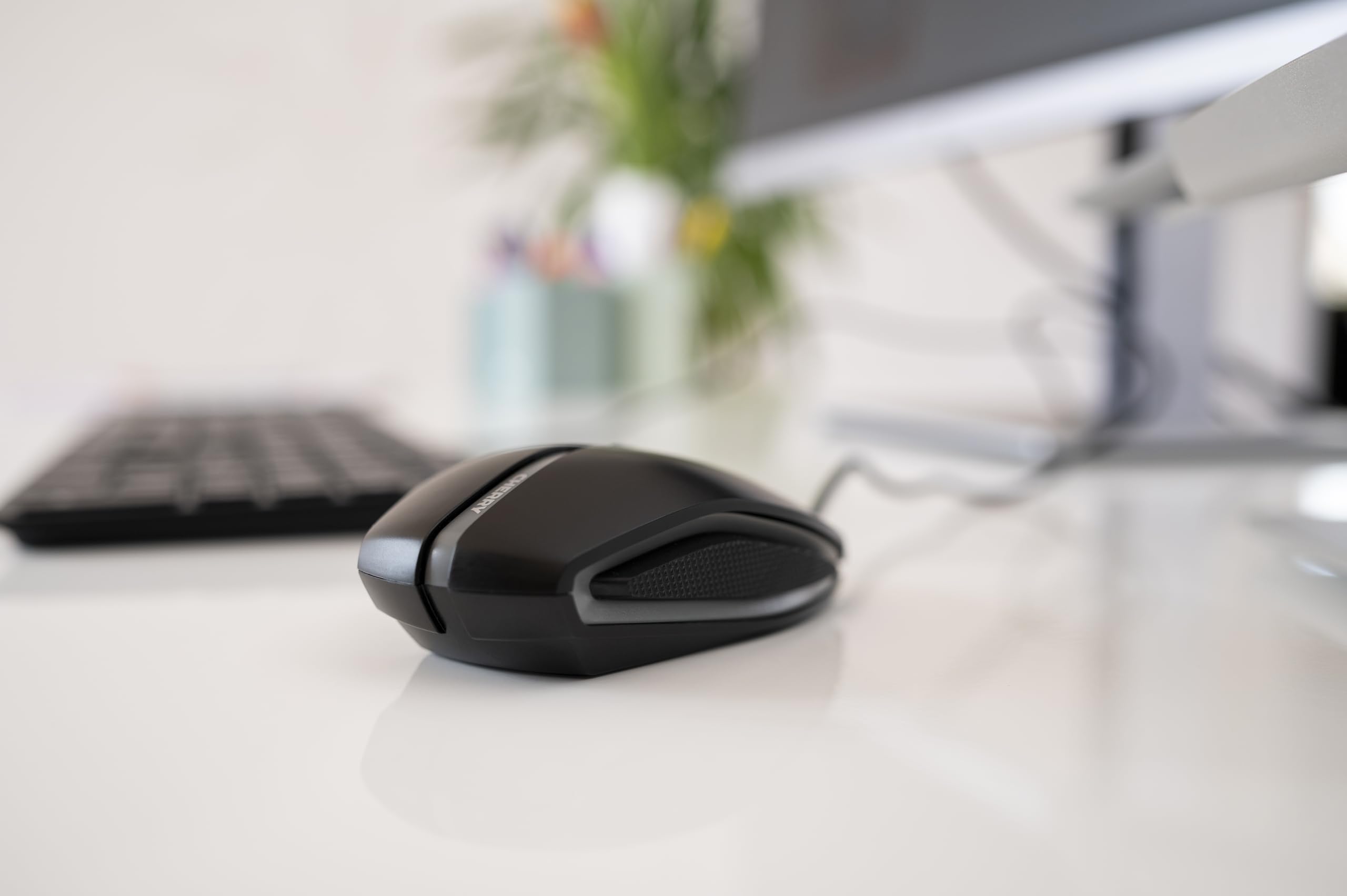 cherry-gentix-4k-kabelgebundene-maus-beidh-ndig-3600-dpi-usb-a-1-8-m-kabel-schwa image 6