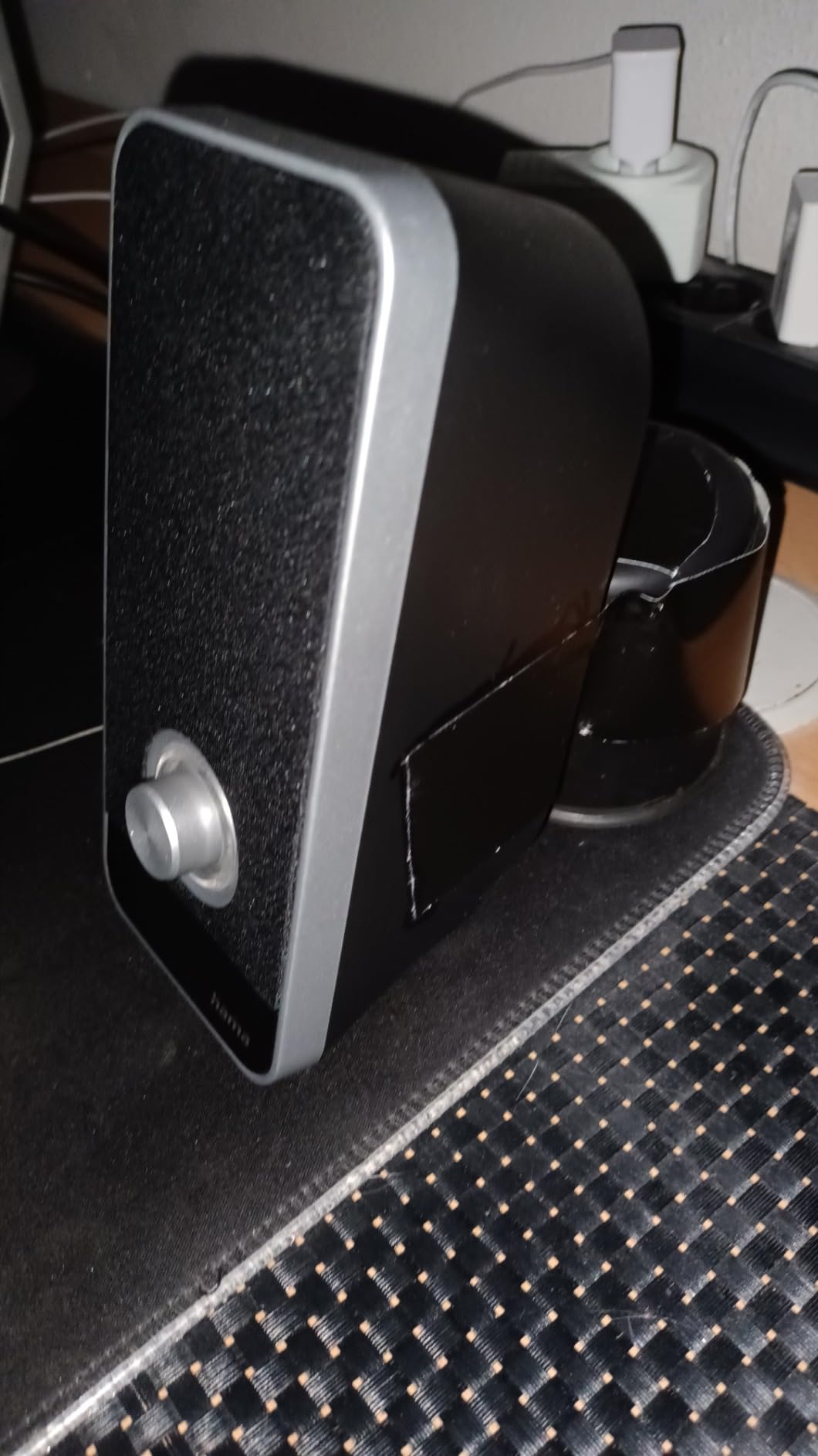 Solide Boxen fürs Büro